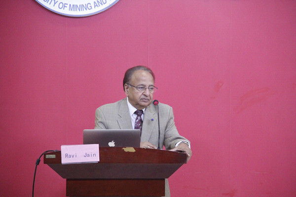 Ravi Jain教授